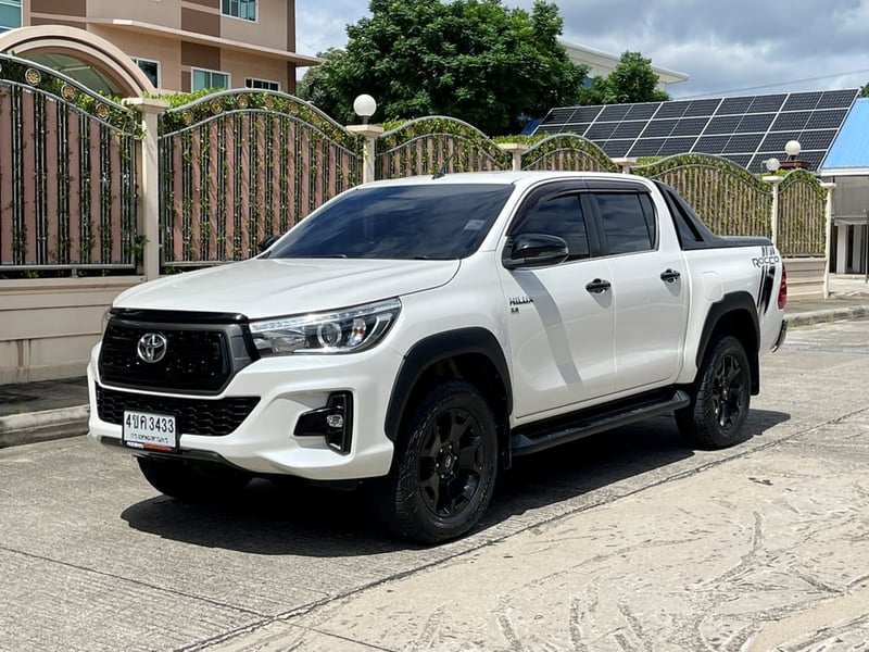 TOYOTA HILUX REVO DOUBLE CAB 2.8 G PRERUNNER ROCCO (MNC) ปี 2018 AUTO สภาพนางฟ้า