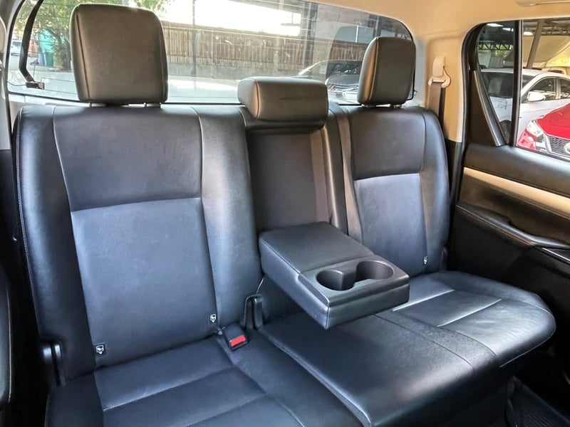 TOYOTA HILUX REVO DOUBLE CAB 2.8 HIGH 4WD ปี 2022 AUTO 4X4 สภาพนางฟ้า