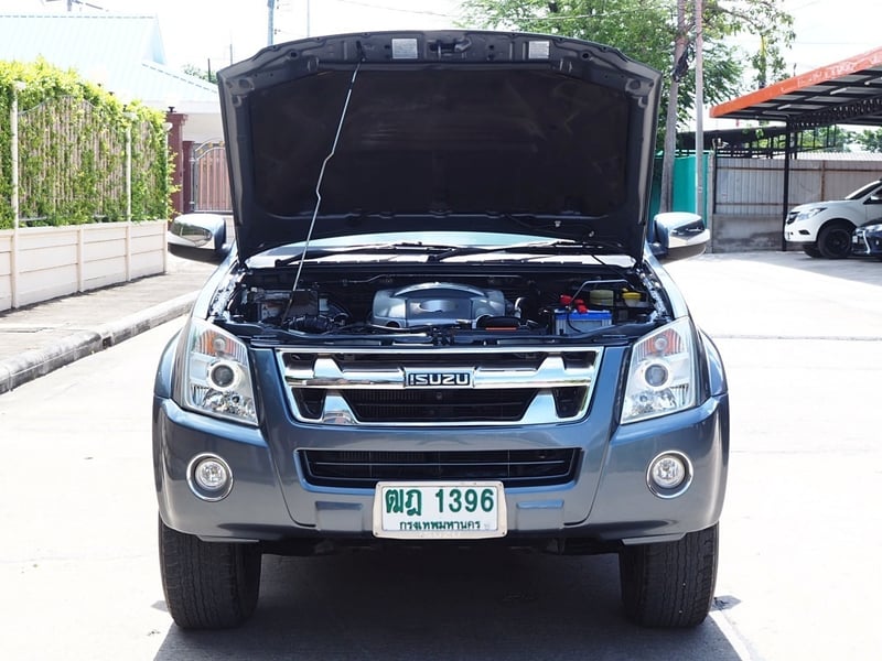 ISUZU D-MAX SPACECAB HI-LANDER 2.5 i-TEQ (NAVI) ปี 2011 เกียร์MANUAL โฉมSUPER TITANIUM i-GENii สภาพนางฟ้า