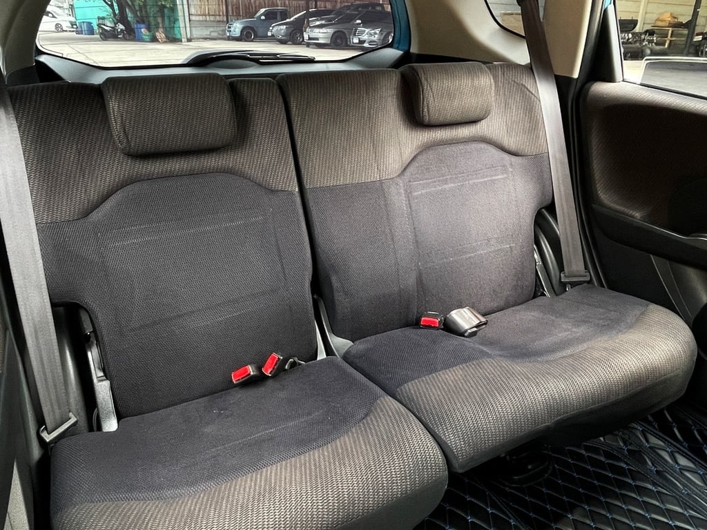 HONDA JAZZ 1.3 HYBRID ปี 2013 AUTO สภาพนางฟ้า