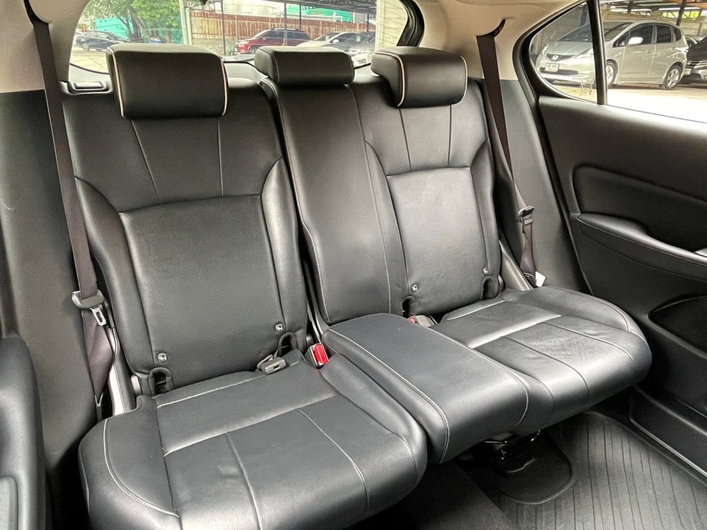 HONDA CITY TURBO 1.0 SV HATCHBACK ปี 2023 สภาพป้ายแดง HONDA CITY TURBO 1.0 SV HATCHBACK ปี 2023 สภาพป้ายแดง