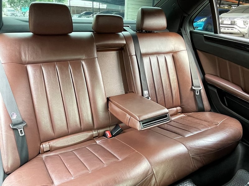 MERCEDES BENZ E300 2.2 BLUETEC HYBRID AMG DYNAMIC ปี 2015 สภาพนางฟ้า