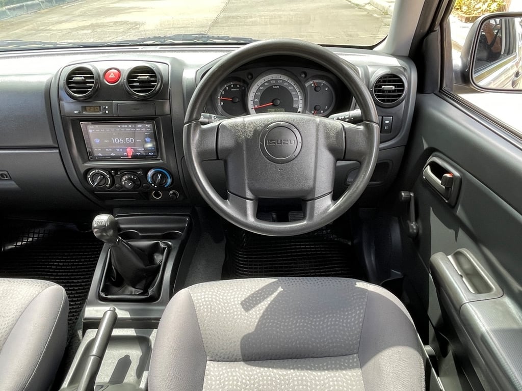 ISUZU D-MAX SPACECAB SX 2.5 i-TEQ ปี 2010 เกียร์Manual สภาพนางฟ้า ISUZU D-MAX SPACECAB SX 2.5 i-TEQ ปี 2010 เกียร์Manual สภาพนางฟ้า