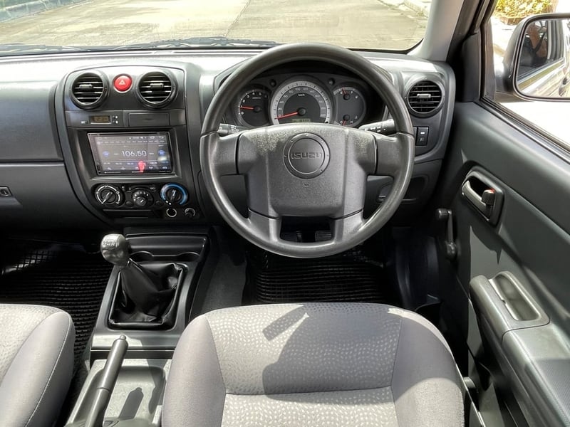 ISUZU D-MAX SPACECAB SX 2.5 i-TEQ ปี 2010 เกียร์Manual สภาพนางฟ้า