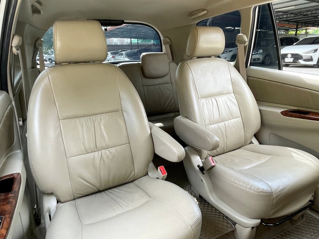 TOYOTA INNOVA 2.0 V (MNC) ปี 2013 AUTO สภาพนางฟ้า