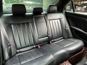 MERCEDES BENZ E300 2.2 BLUETEC HYBRID EXECUTIVE ปี 2015 สภาพนางฟ้า