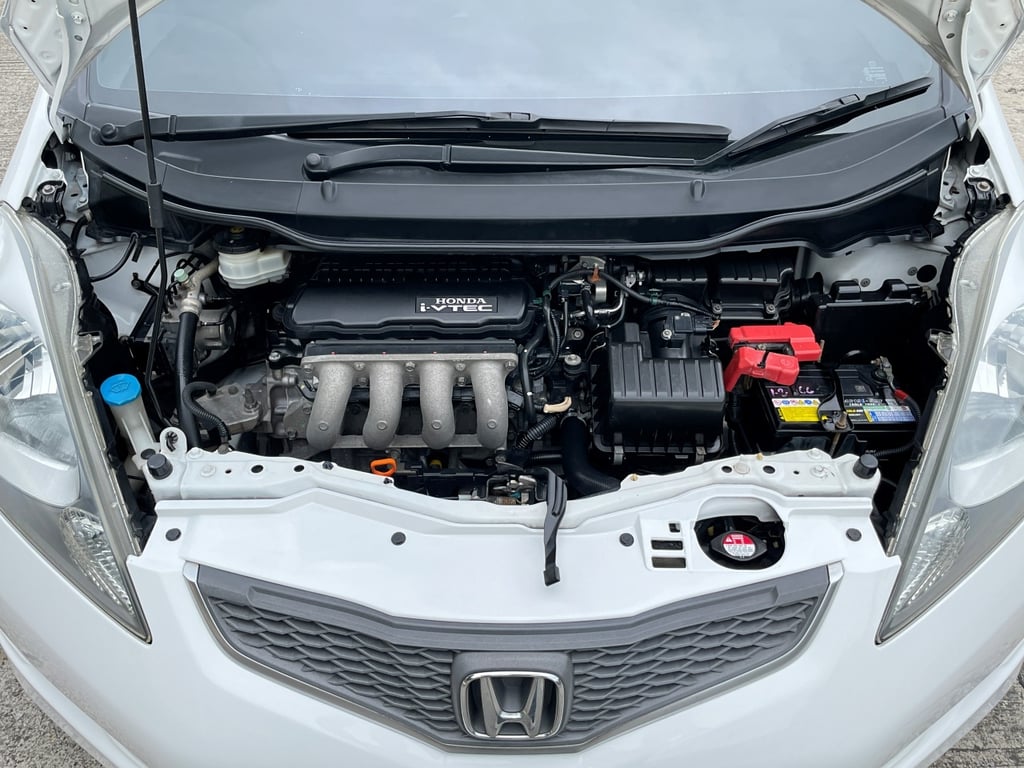 HONDA JAZZ 1.5 SV โฉมGE ปี 2009 AUTO สภาพนางฟ้า
