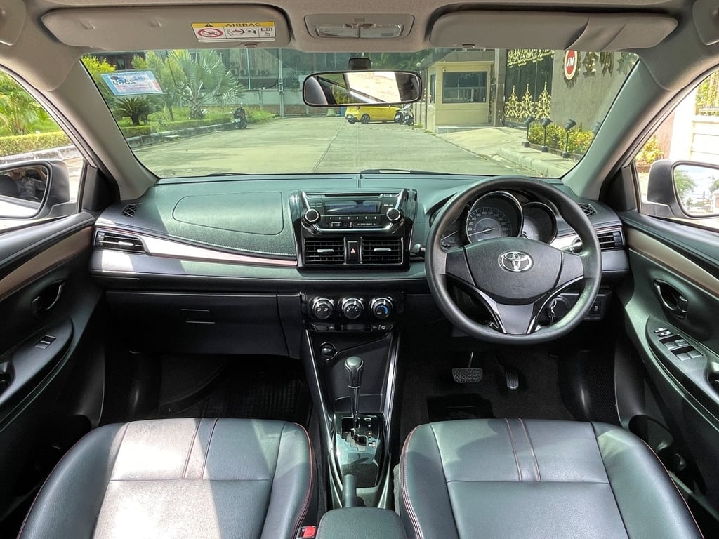 TOYOTA VIOS 1.5 E ปี 2018 AUTO CVT 7 สปีด สภาพนางฟ้า TOYOTA VIOS 1.5 E ปี 2018 AUTO CVT 7 สปีด สภาพนางฟ้า