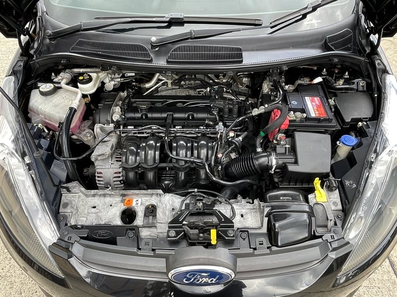 FORD FIESTA 1.5 SPORT HATCHBACK ปี 2013 สภาพนางฟ้า FORD FIESTA 1.5 SPORT HATCHBACK ปี 2013 สภาพนางฟ้า