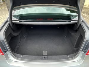 MERCEDES BENZ E300 2.2 BLUETEC HYBRID EXECUTIVE ปี 2015 สภาพนางฟ้า