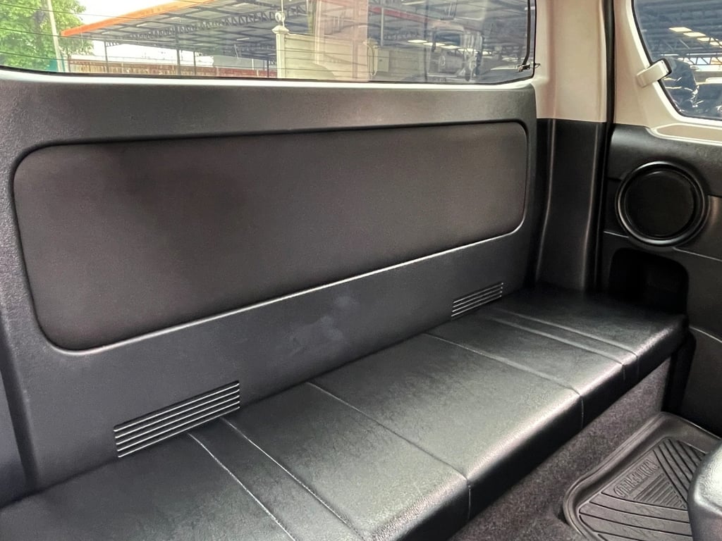 TOYOTA HILUX REVO SMART CAB 2.4 ENTRY Z EDITION ปี 2022 AUTO สภาพนางฟ้า