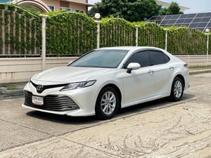 TOYOTA CAMRY 2.0 G ปี 2021 จดปี 2022 สภาพนางฟ้า