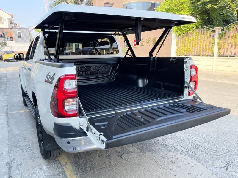 TOYOTA HILUX REVO DOUBLE CAB 2.8 HIGH 4WD ปี 2022 AUTO 4X4 สภาพนางฟ้า