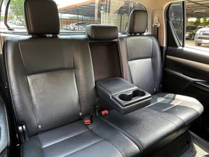 TOYOTA HILUX REVO DOUBLE CAB 2.8 HIGH 4WD ปี 2022 AUTO 4X4 สภาพนางฟ้า