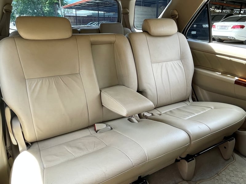 TOYOTA FORTUNER 3.0 V 4WD ปี 2006 เกียร์AUTO 