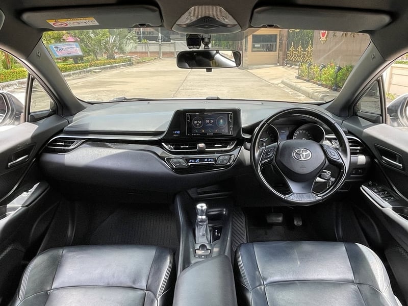 TOYOTA C-HR 1.8 ENTRY ปี 2018 สภาพนางฟ้า