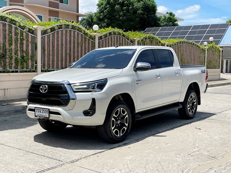 TOYOTA HILUX REVO DOUBLE CAB 2.8 HIGH 4WD ปี 2022 AUTO 4X4 สภาพนางฟ้า