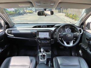 TOYOTA HILUX REVO DOUBLE CAB 2.8 HIGH 4WD ปี 2022 AUTO 4X4 สภาพนางฟ้า