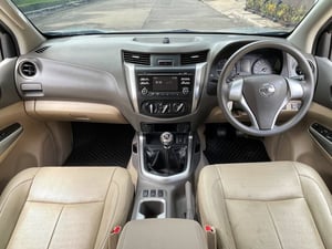 NISSAN NP300 NAVARA KING CAB 2.5 S ปี 2017 เกียร์MANUAL 6 Speed สภาพนางฟ้า