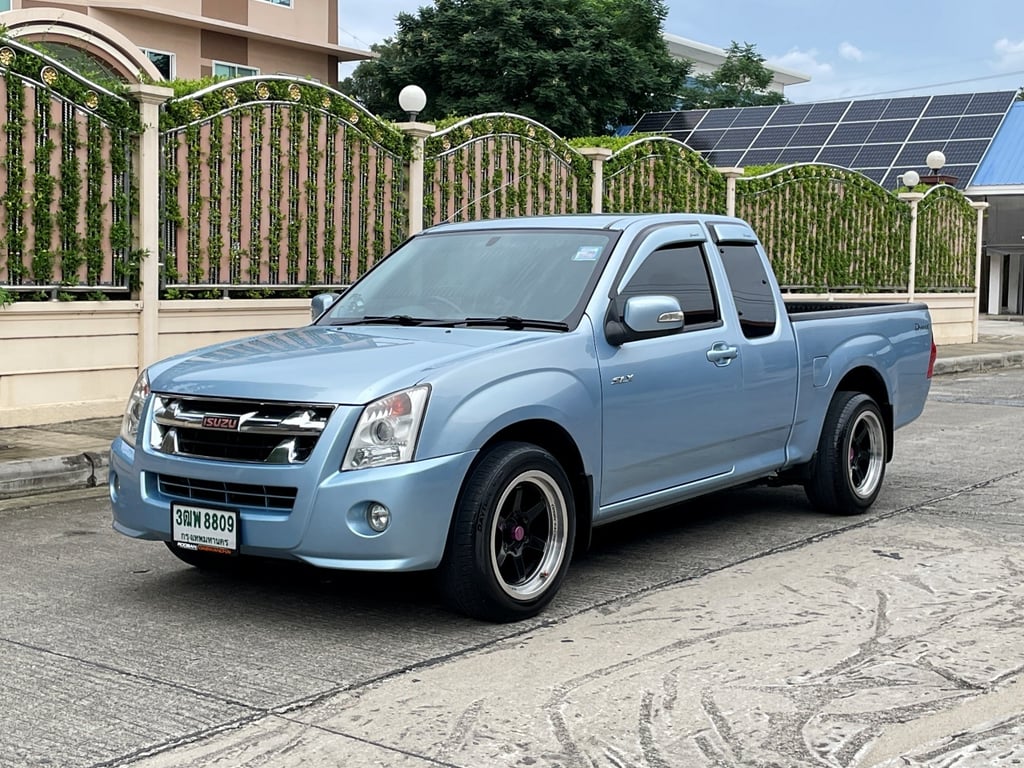 ISUZU D-MAX SPACECAB SLX 2.5 i-TEQ ปี 2007 MANUAL ISUZU D-MAX SPACECAB SLX 2.5 i-TEQ ปี 2007 MANUAL
