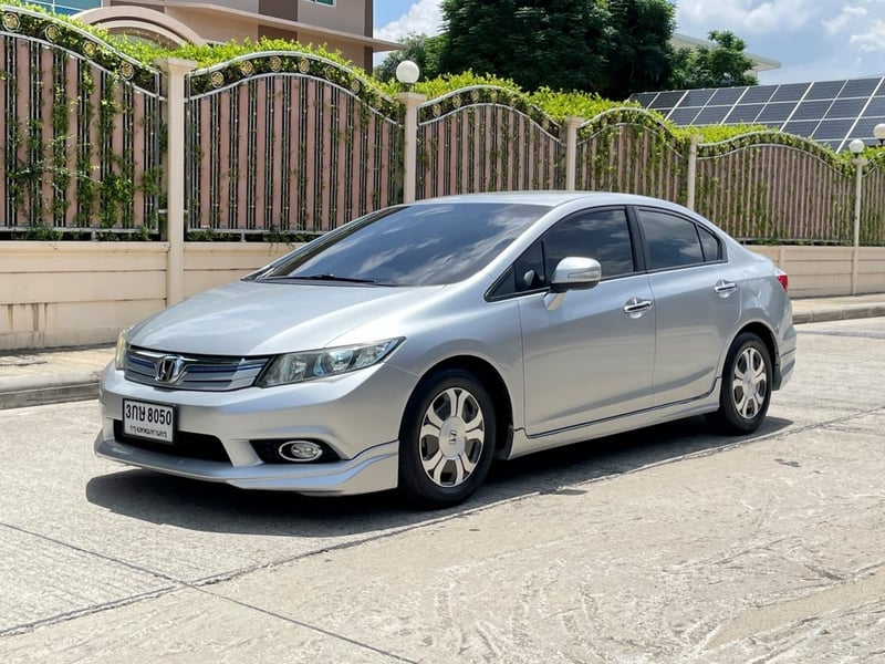 HONDA CIVIC 1.5 HYBRID ปี 2013 จดปี 2015 เกียร์AUTO สภาพนางฟ้า