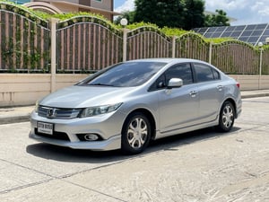 HONDA CIVIC 1.5 HYBRID ปี 2013 จดปี 2015 เกียร์AUTO สภาพนางฟ้า