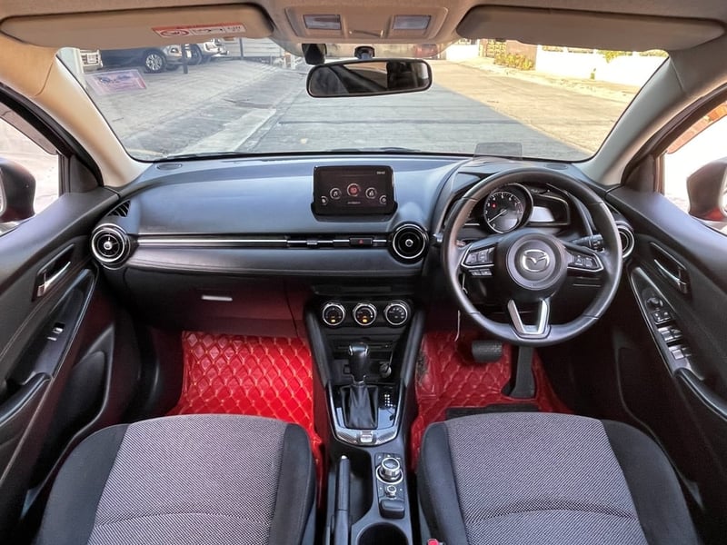 MAZDA 2 1.3 SKYACTIVE SPORT HIGH CONNECT (MNC) ปี 2019 สภาพนางฟ้า