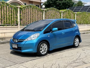 HONDA JAZZ 1.3 HYBRID ปี 2013 AUTO สภาพนางฟ้า HONDA JAZZ 1.3 HYBRID ปี 2013 AUTO สภาพนางฟ้า
