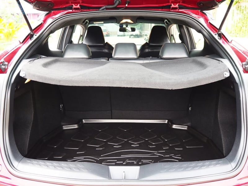 TOYOTA C-HR 1.8 HYBRID MID ปี 2018 สภาพนางฟ้า