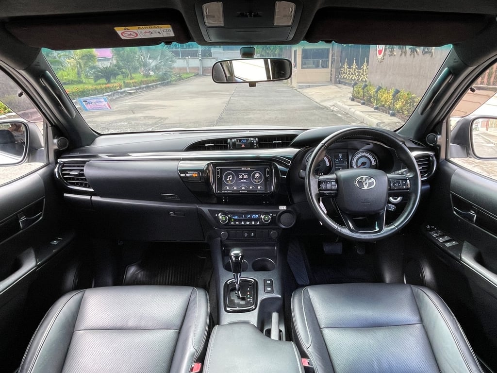 TOYOTA HILUX REVO DOUBLE CAB 2.8 G PRERUNNER ROCCO (MNC) ปี 2018 AUTO สภาพนางฟ้า TOYOTA HILUX REVO DOUBLE CAB 2.8 G PRERUNNER ROCCO (MNC) ปี 2018 AUTO สภาพนางฟ้า