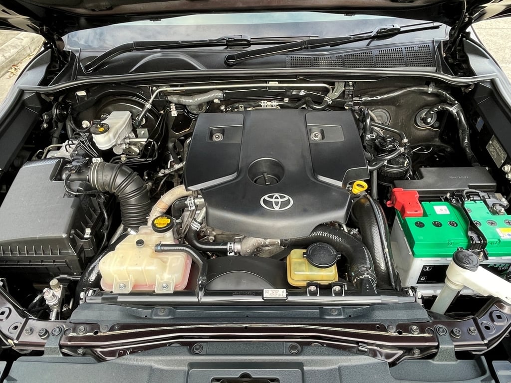 TOYOTA FORTUNER 2.8 V 4WD ปี 2015 จดปี 2018 เกียร์AUTO 4X4 สภาพนางฟ้า