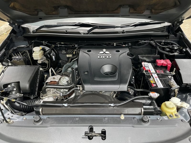 MITSUBISHI PAJERO SPORT 2.4 GT PREMIUM 4WD ปี 2016