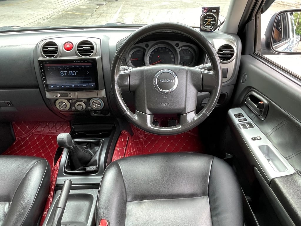 ISUZU D-MAX SPACECAB SLX 2.5 i-TEQ ปี 2007 MANUAL ISUZU D-MAX SPACECAB SLX 2.5 i-TEQ ปี 2007 MANUAL