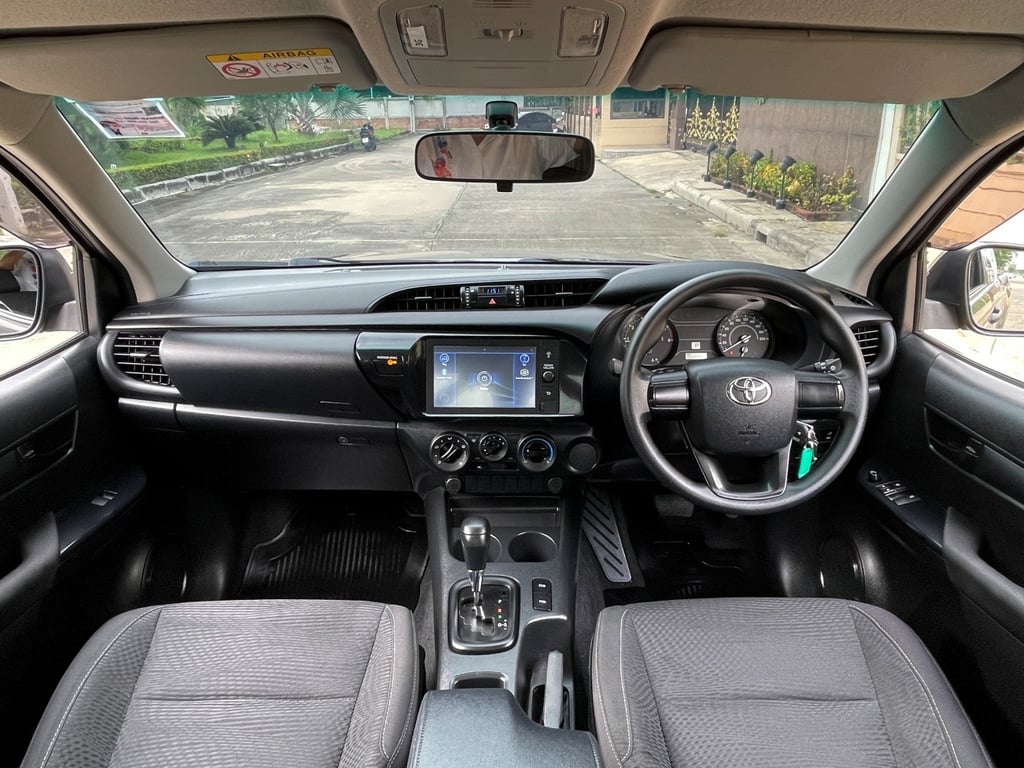 TOYOTA HILUX REVO SMART CAB 2.4 ENTRY Z EDITION ปี 2022 AUTO สภาพนางฟ้า