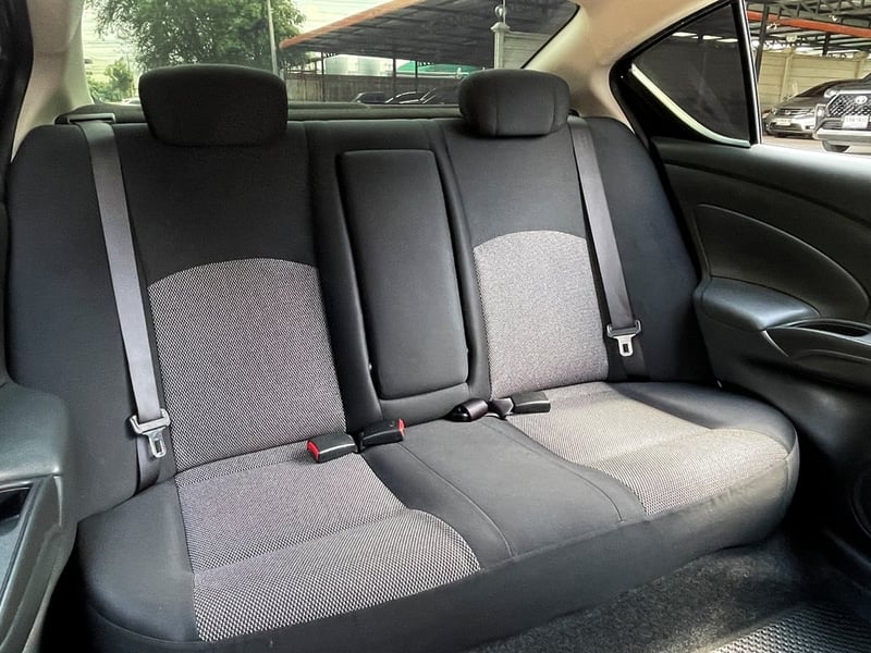 NISSAN ALMERA 1.2 E SPORTECH ปี 2017 AUTO สภาพนางฟ้า