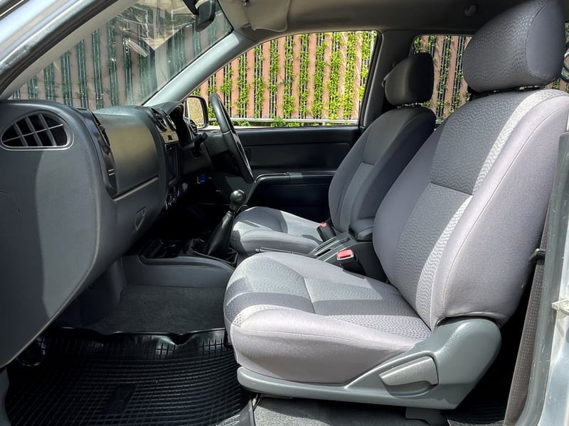 ISUZU D-MAX SPACECAB SX 2.5 i-TEQ ปี 2010 เกียร์Manual สภาพนางฟ้า