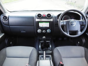 ISUZU D-MAX SPACECAB HI-LANDER 2.5 i-TEQ (NAVI) ปี 2011 เกียร์MANUAL โฉมSUPER TITANIUM i-GENii สภาพนางฟ้า