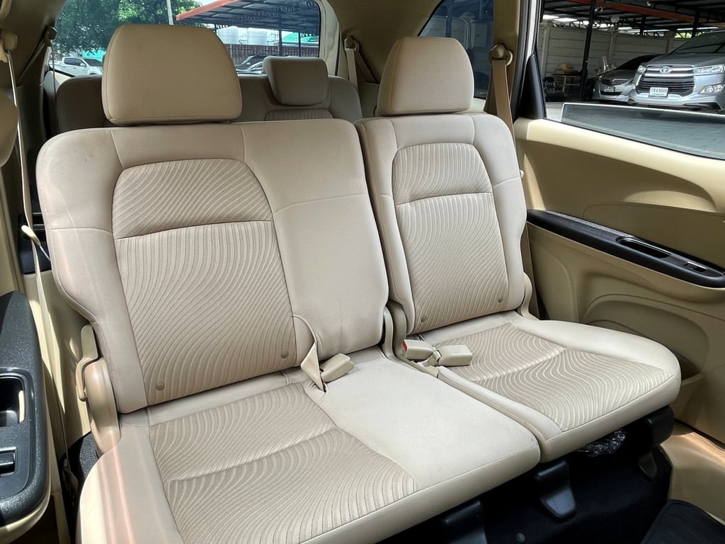 HONDA MOBILIO 1.5 V ปี 2015 AUTO สภาพนางฟ้า