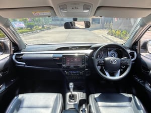 TOYOTA HILUX REVO DOUBLE CAB 2.8 HIGH 4WD ปี 2022 AUTO 4X4 สภาพนางฟ้า