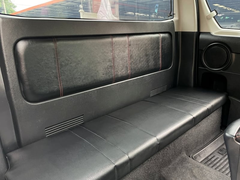 TOYOTA HILUX REVO SMART CAB 2.4 MID Z EDITION ปี 2021 MT 6 Speed สภาพนางฟ้า