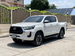 TOYOTA HILUX REVO DOUBLE CAB 2.8 HIGH 4WD ปี 2022 AUTO 4X4 สภาพนางฟ้า