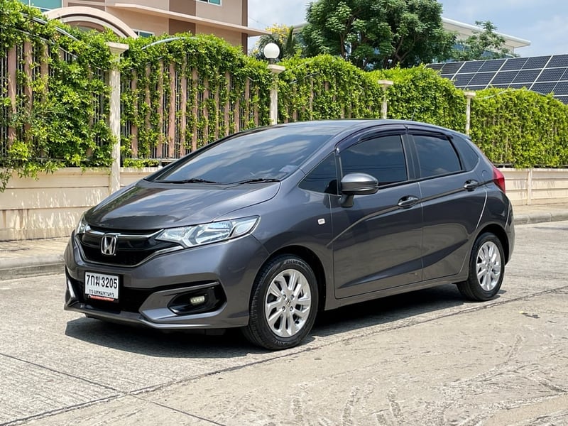 HONDA JAZZ 1.5 V+ (MNC) ปี 2018 AUTO สีMODERN STEEL METALLIC