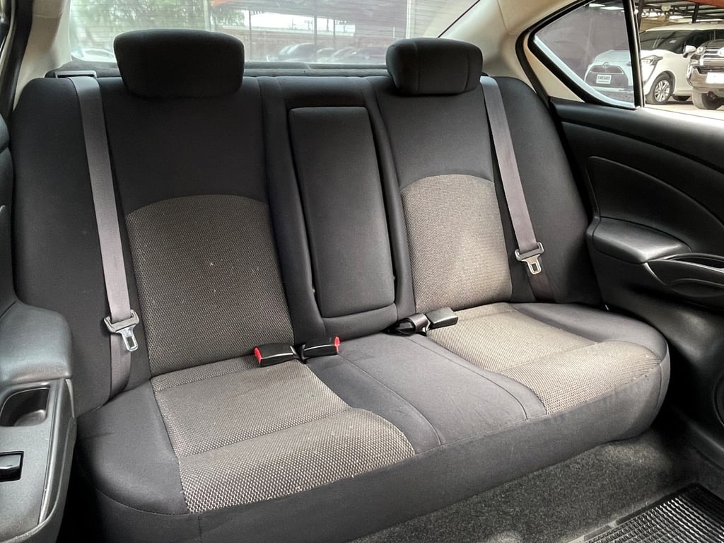 NISSAN ALMERA 1.2 E CVT ปี 2012 เกียร์AUTO สภาพนางฟ้า