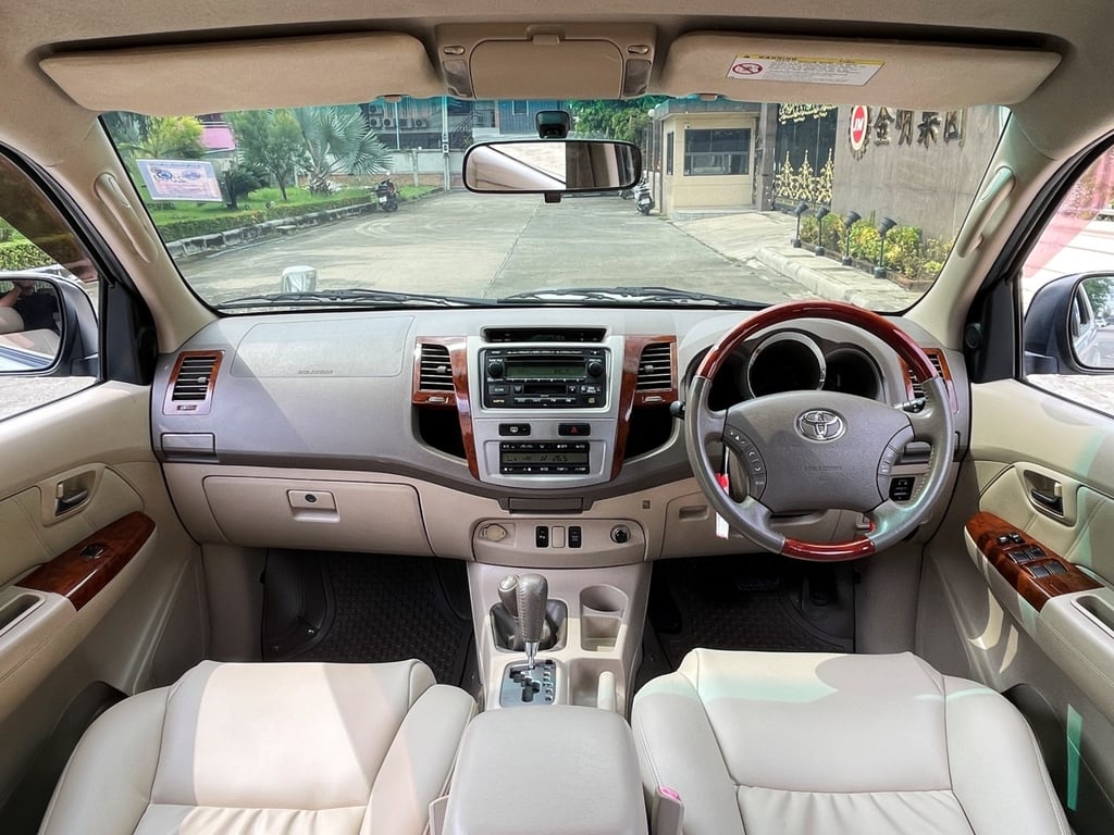 TOYOTA FORTUNER 3.0 V 4WD ปี 2007 AUTO สภาพนางฟ้า TOYOTA FORTUNER 3.0 V 4WD ปี 2007 AUTO สภาพนางฟ้า