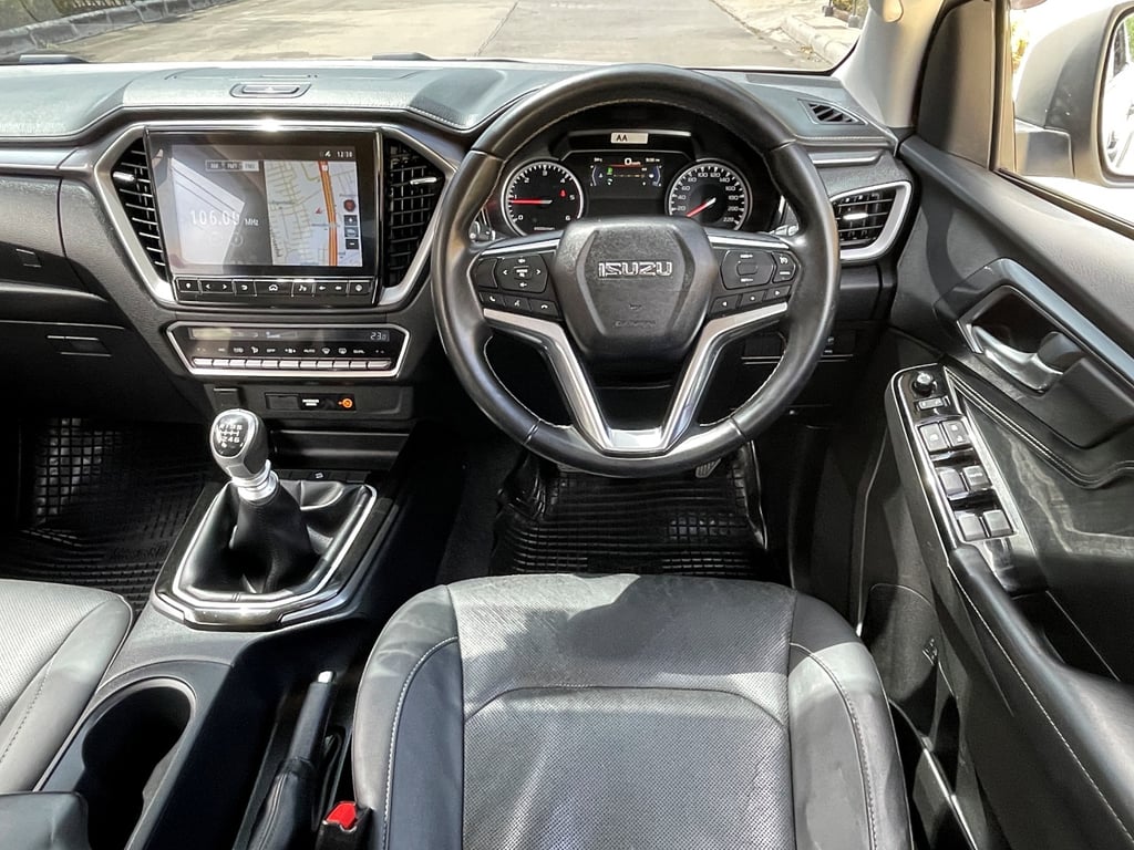 ISUZU D-MAX ALL NEW BLUE POWER CAB-4 HI-LANDER 1.9 Ddi ZP ปี 2020 สภาพนางฟ้า ISUZU D-MAX ALL NEW BLUE POWER CAB-4 HI-LANDER 1.9 Ddi ZP ปี 2020 สภาพนางฟ้า