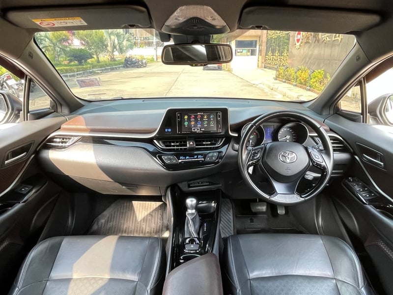 TOYOTA C-HR 1.8 HYBRID HI (MNC) ปี 2021 สภาพนางฟ้า