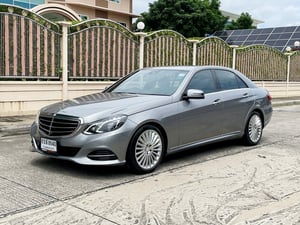 MERCEDES BENZ E300 2.2 BLUETEC HYBRID EXECUTIVE ปี 2015 สภาพนางฟ้า