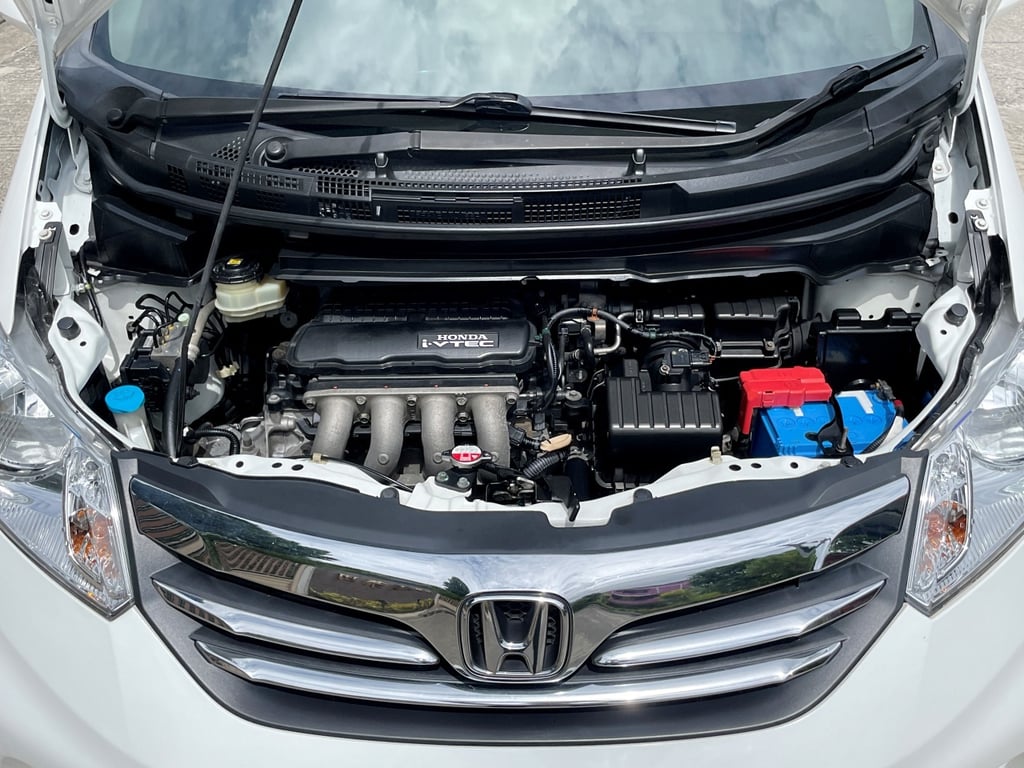 HONDA FREED 1.5 SE ปี 2013 สภาพนางฟ้า