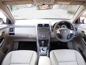 TOYOTA COROLLA ALTIS 2.0 G ปี 2010 สภาพนางฟ้า