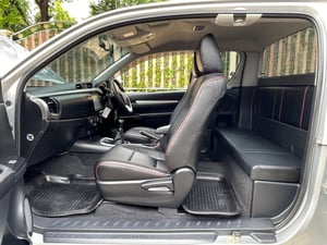 TOYOTA HILUX REVO SMART CAB 2.4 MID Z EDITION ปี 2021 MT 6 Speed สภาพนางฟ้า